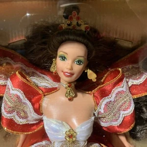 EXTREMELY RARE AUTHENTIC Happy Holidays 1997 Barbie Doll Green Eyes NIB - Picture 1 of 9