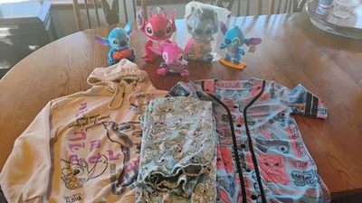 Lilo & Stitch Lot - Image 1 of 4