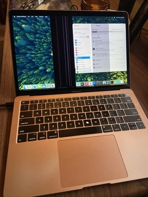 2018 Apple MacBook Air 13,3 дюйма i5 1,6 ГГц 8 ГБ RAM 128 ГБ SSD Rose Gld A1932 ПОЖАЛУЙСТА, ПРОЧТИТЕ - Изображение 1 из 4