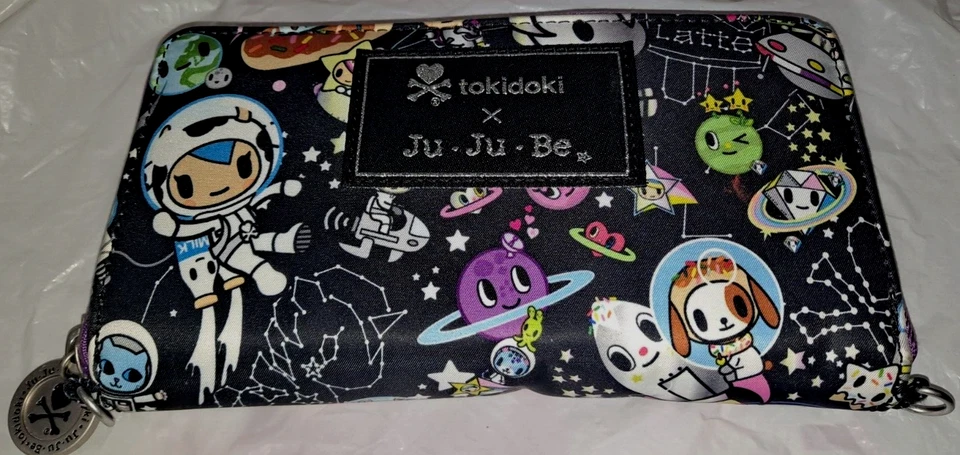 JuJuBe Ju-Ju-Be Tokidoki Space Place Be Spendy拉链钱包黑色 — 第 1/4 张图片