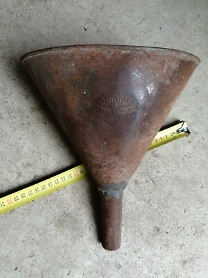 O4- Ancien entonnoir ovale avec filtre SUMMA BONDON & VALLOT - Photo 1/4