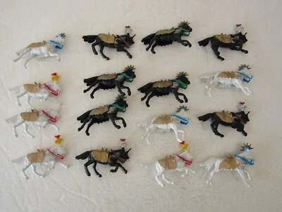 LOT OF 16 BRITAINS STYLE RUBBER HORSE FIGURES - Image 1 of 3