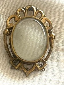 ART DECO ORMOLU BRONZE & TWO BEVELED GLASSES  PHOTO LOCKET PENDANT/BROOCH c 1920 - Picture 1 of 5