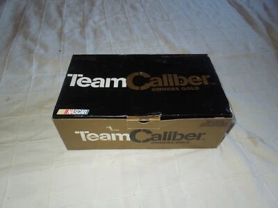 TEAM CALIBER OWNERS GOLD KURT BUSCH #97 SHARPIE ROOKIE 2001 Autographed 1:24 - Image 1 of 4