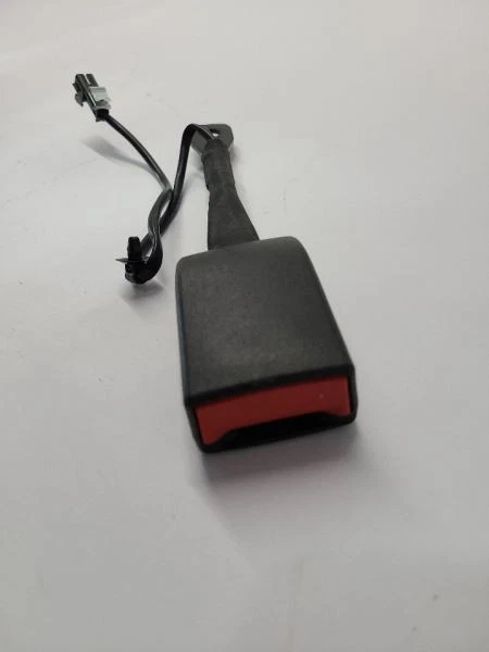 12-17 CHEVROLET EQUINOX RIGHT RH FRONT SEAT BELT BUCKLE - Imagem 1 de 4