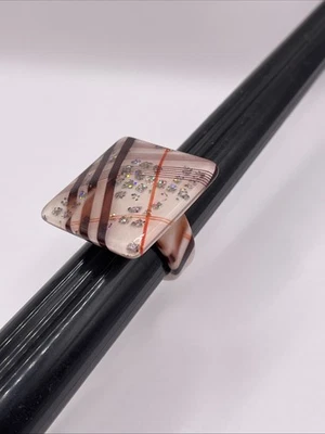 Anillo Grueso Retro Multicolor Lucite Plástico Otros Materiales Foto 1 de 4