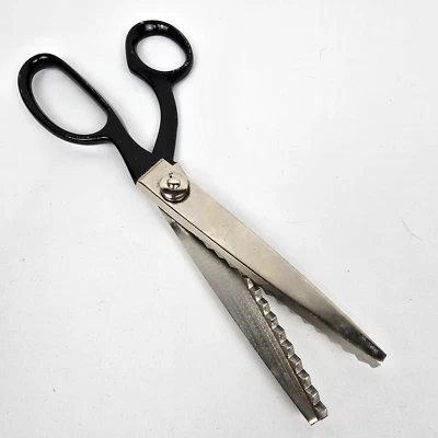 Mundial Pinking Shears 262 9 Brazil NO 9 Vintage - Image 1 of 4