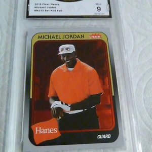 MICHAEL JORDAN BULLS 2019 FLEER HANES SET RED FOIL # MJ13 GRADED 9 L@@@K - Picture 1 of 2