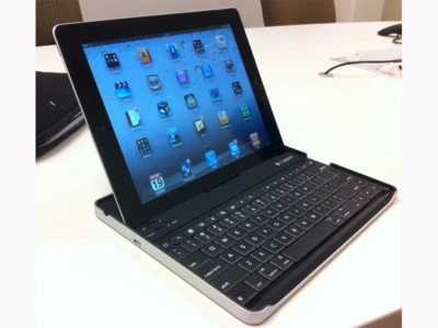 LOGITECH iPad 2/3 Keyboard Case ZAGG WirelessTastaturlayout- QWERTZ- B Ware - - Bild 1 von 3