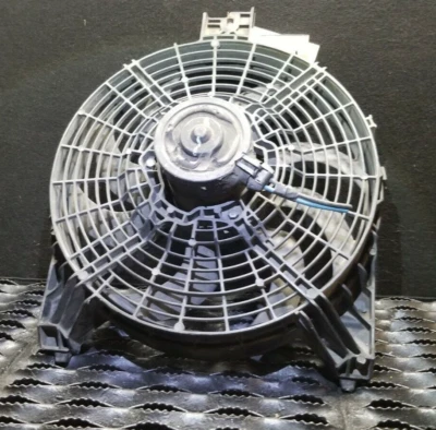 Nissan Armada 2006-2012 ventilador radiador motor ventilador conjunto condensador fabricante de equipos originales Foto 1 de 4