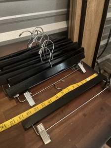 Paquete de 10 perchas para pantalones de madera maciza de nogal con - Imagen 1 de 5