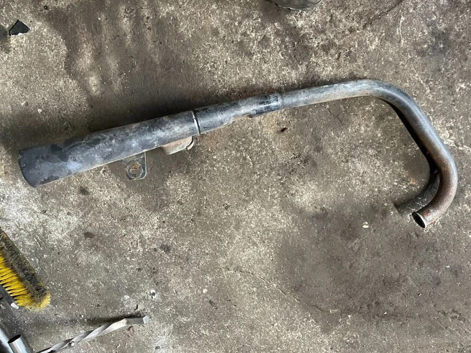 Yamaha XS850 1981 medianoche especial escape izquierdo silenciador tubo Foto 1 de 1