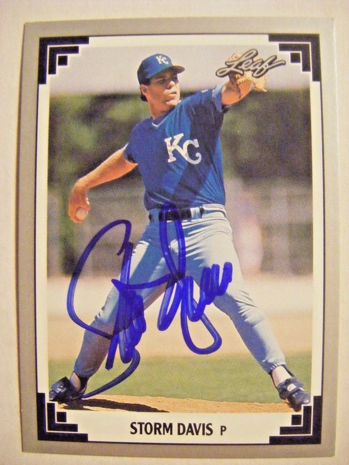 STORM DAVIS signed ROYALS 1991 Leaf baseball card AUTO Autographed ORIOLES A's - Image 1 of 1