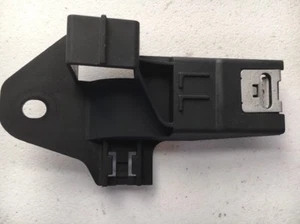 2006-2010 VW VOLKSWAGEN Jetta Holder Bracket Plate 1K1863441B OEM - Picture 1 of 12