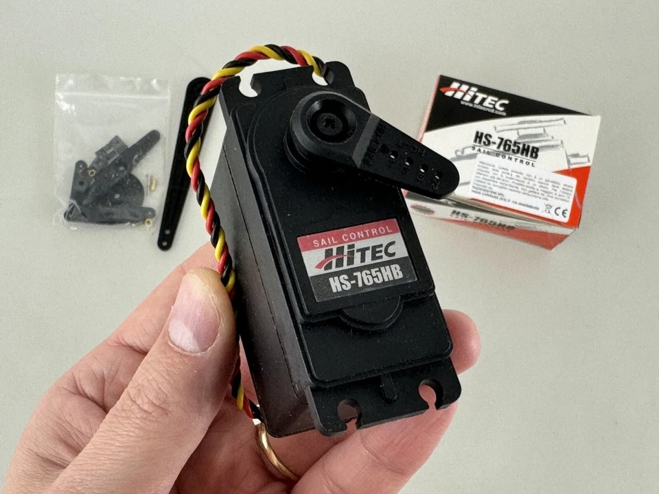 Hitec HS-765HB Maxiservo Für Segelboot 13 Kg*Cm HT33765S Modellbau - Bild 1 von 1