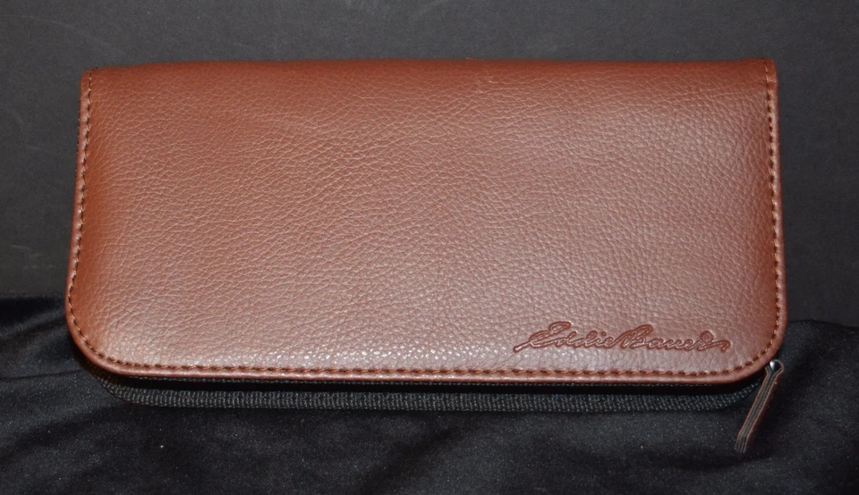 Дорожный чехол для маникюра и бритья EDDIE BAUER из клееной кожи - Изображение 1 из 4