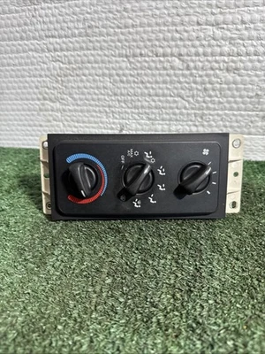 1998 - 2000 Durango Dakota OEM Climate Control Heater AC HVAC 55055665AE - Image 1 of 4