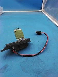 2009 Chevy Trailblazer HVAC Blower Fan Speed Resistor 52418123 - Picture 1 of 3