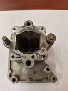 Vintage McCulloch Manifold and Reed Cage - Bild 1 von 5