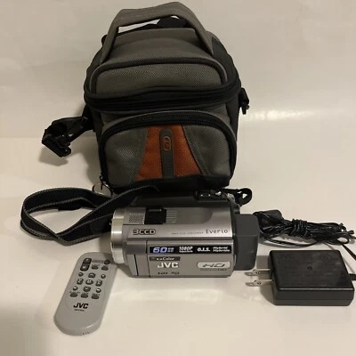 Excellent JVC GZ-HD5U 60GB HD Everio Camcorder With Bag And Remote - Image 1 of 4
