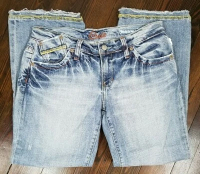 NWT Blue Cult Women's Crop Jeans 26X24 Boyfriend Frayed Distressed Low Rise USA - Image 1 of 4