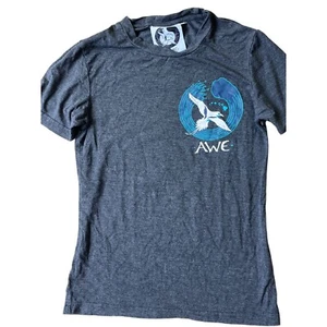AWE Advanced Wildlife Education Maui Hawaii T-Shirt Yout Small Gray Animal Bird - Picture 1 of 7