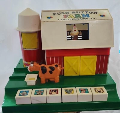 VINTAGE PUSH BUTTON FARM A CHILD GUIDANCE TOY - Image 1 of 4