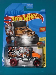 Hot Wheels HW Art Cars 3/10 (2017) Black Baja Hauler Toy Car 228/250 - Picture 1 of 3