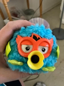 Furby Party Rockers Twittby Plüsch blau Mini Furbling elektronisch getestet & funktioniert - Bild 1 von 3