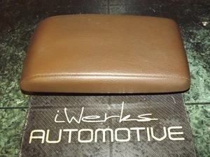87-92 OEM USDM Genuine Toyota Camry LE V20 center armrest lid assembly brown tan - Bild 1 von 6