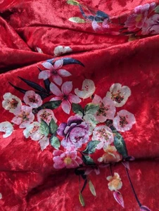 Red Floral 2 way Stretch Crushed Velvet 5.5m - Picture 1 of 4