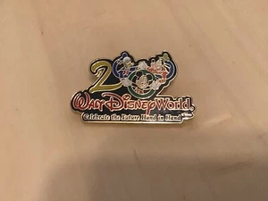 Walt Disney World Celebrate the Future Hand in Hand 2000 Disney Pin - Picture 1 of 2