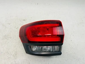 Jeep Grand Cherokee 2017 2018 2019 conductor luz trasera LED LH 68316193AB OEM - Imagen 1 de 7