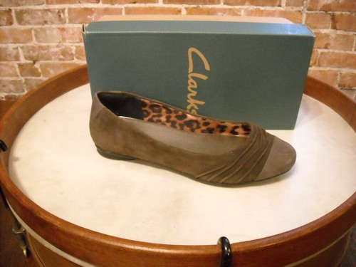 Ballerine Clarks grigie scamosciate increspate poesia favola captoe 7 W NUOVE