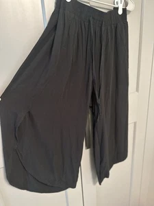 Maurices 20w Lot (2) Palazzo Capri Pants, Wide Leg, Slit Leg, Black, NWT & EUC - Picture 1 of 15