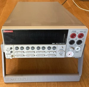 Usado en Excelente Condición Keithley 2001, Multímetro de Alto Rendimiento de 7,5 Dígitos, Sobremesa Rev B17 LEER - Imagen 1 de 15