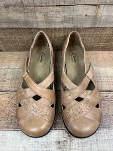 Clarks Bendables 8XW Women’s Mary Jane Adjustable Sandals Tan Leather Shoes - Picture 1 of 10