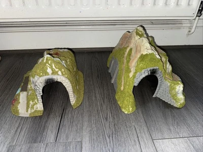 Model Railway Straight Train Tunnel Mountain Scene OO Gauge Grass  X 2 - Image 1 of 4