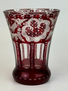 Antico vaso cristallo taglio rubino boemo ceco inciso flora e fauna COSÌ COM'È - Foto 1 di 3