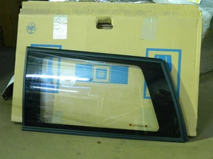 90449475 Astra F Caravan,  Seitenwandfenster mit Gummiabdichtung, Scheibe, links - Bild 1 von 5