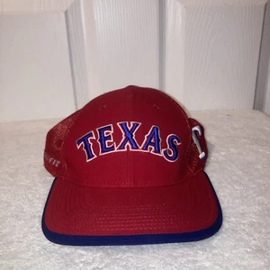 Cappello Berretto Texas Rangers Elasticizzato Fit Rosso Blu Camionista Ricamato Adulto Nike DryFit - Foto 1 di 6