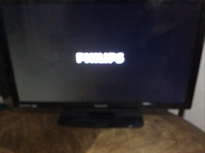 Philips 4000 Series 32" Class 720p 60Hz LED-LCD HDTV 32PFL4507/F7 - Image 1 of 4