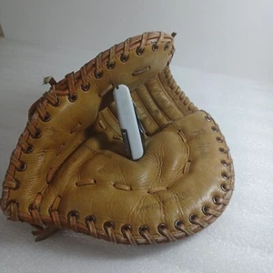 1960's JOE PEPITONE Signature Hollander Model 1228-JP Baseball RHT Catchers Mitt - Picture 1 of 17