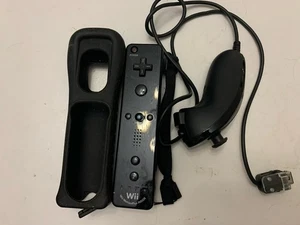 Nintendo Wii RVL-036 Motion Plus Schwarz Remote Controller mit Nunchuck getestet - Bild 1 von 3