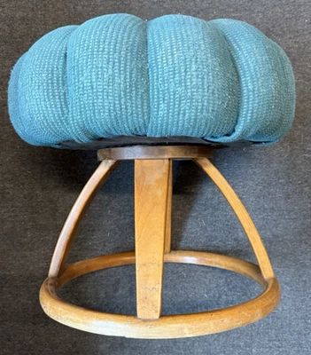 Heywood Wakefield MCM Poof Flor Giratorio Otomano Reposapiés Ratán Turquesa Foto 1 de 4