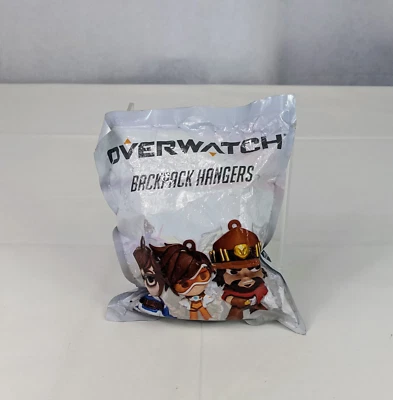 NUEVO 2017 Overwatch Mochila Colgadores Caja Ciega Figura Merch Blizzard OW OW2 Foto 1 de 4