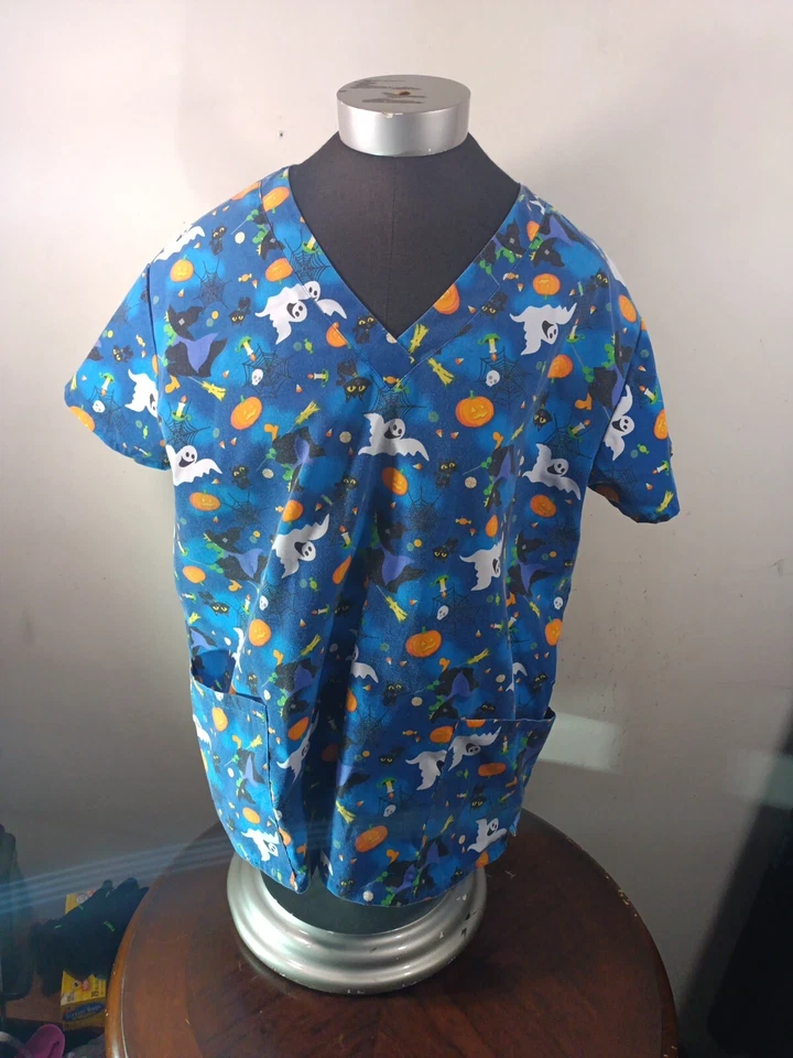 Zikit Medical Scrub Halloween Women's Large Multicolor Ghosts Pumpkin Witch - Image 1 of 4
