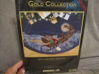Dimensions Christmas Cross Stitch Kit HERE COMES SANTA Tree Skirt NIP USA 1999 - Image 1 of 4