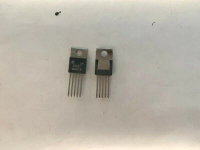 Motorola LM2931CT Low Dropout Voltage Regulator 100mA 5 Pin TO-220 - Image 1 of 2