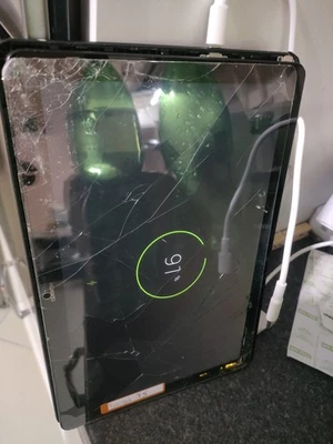 HUAWEI MediaPad T5 10.1" 32GB Wi-Fi Tablet - Nero - Immagine 1 di 3